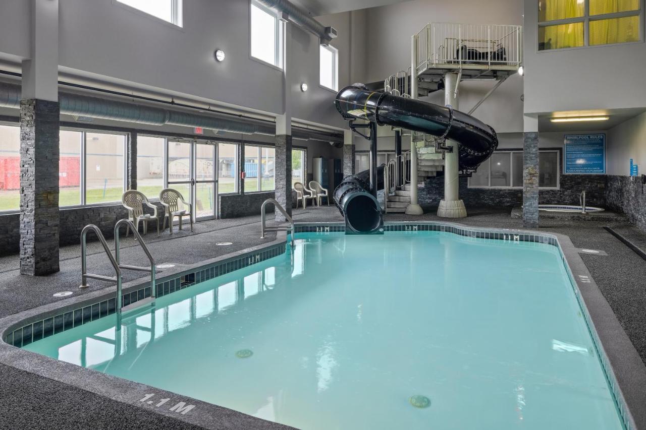 Home Inn & Suites Regina Airport 외부 사진
